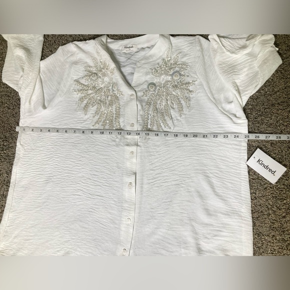 Kindred Hand-Embroidered Sequin & Faux Pearl Blouse - Picture 5 of 8